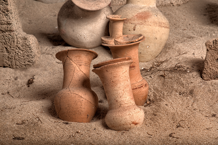 Five clay urns used for cremation in the tophet. Five clay urns used for cremation in the tophet.